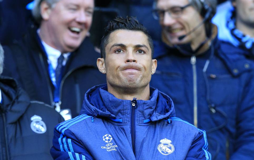 Ronaldo non se la gode dalla panchina. Ap